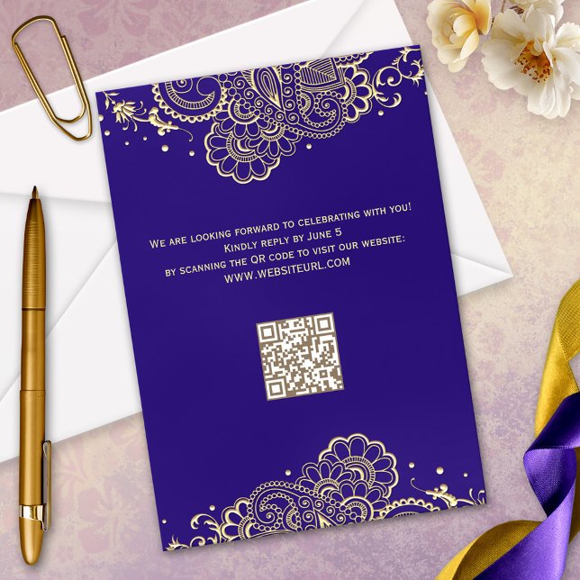 Elegant Lila Guld Henna Snöre OSA kort (Elegant purple wedding RSVP card featuring a gold styled henna or tattoo inspired design)