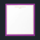 Elegant Lila Guld Personlig Anteckningsblock<br><div class="desc">Anteckningsblocket har elegant och minimalistisk tjockt lila gräns och tunn guld gräns. Anpassa den med ditt namn eller med ditt företag namn.</div>