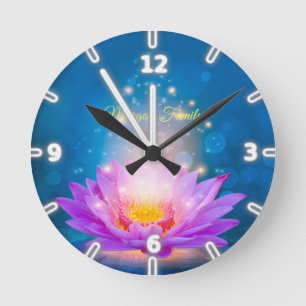Elegant Lila Lotus Sjö Blue Personlig Rund Klocka