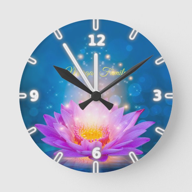 Elegant Lila Lotus Sjö Blue Personlig Rund Klocka (Framsida)