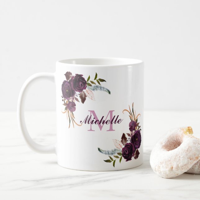 Elegant Lila Ro Blommigt Namn Monogram Mugg (Med munk)