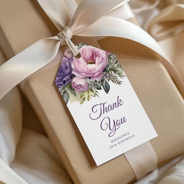 Elegant Lila Rosa Blommigt 50:e födelsedagen Presentetikett (Elegant purple watercolor floral birthday party thank you gift tags.)