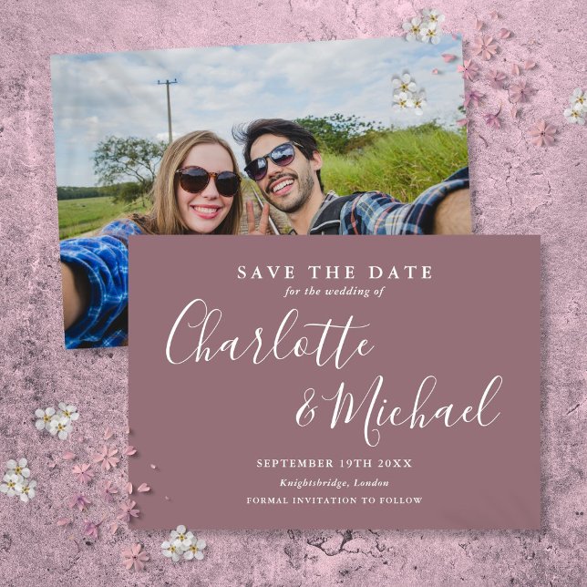 Elegant lila signaturskript foto spara datumet (Elegant Mauve Signature Script Photo Save The Date)