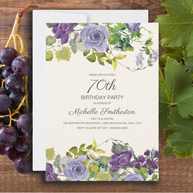 Elegant Lila Vattenfärgad Blommigt 70:e födelsedag Inbjudningar (Elegant purple watercolor floral 70th birthday party invitation for adults. )