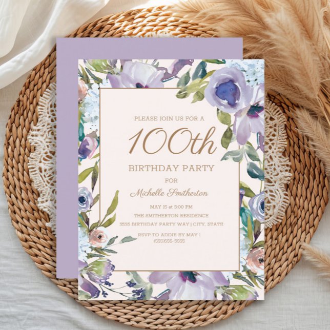 Elegant Lilac Lila Blommigt 100:e födelsedagen Inbjudningar (Elegant purple watercolor floral women's 100th birthday party invitation)