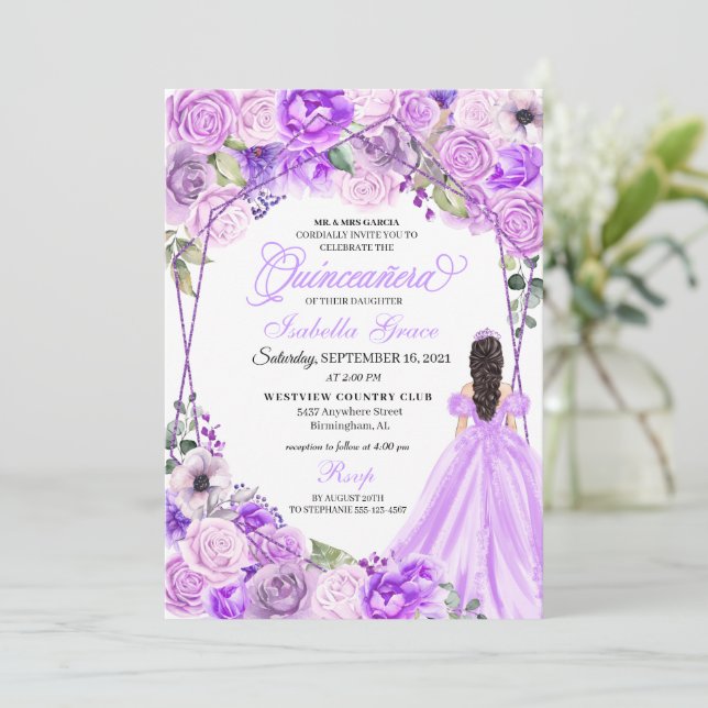 Elegant Lilac Lila Blommigt Quinceanera-inbjudan Inbjudningar (Stående Fram)