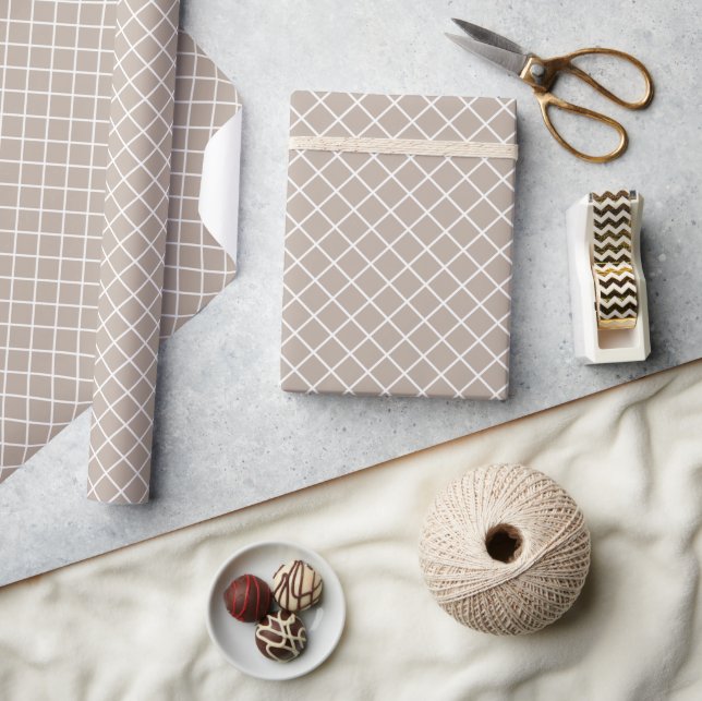 Elegant Ljust Beige Grå Brun Vit Rutigt Mönster Presentpapper (Hantverk)
