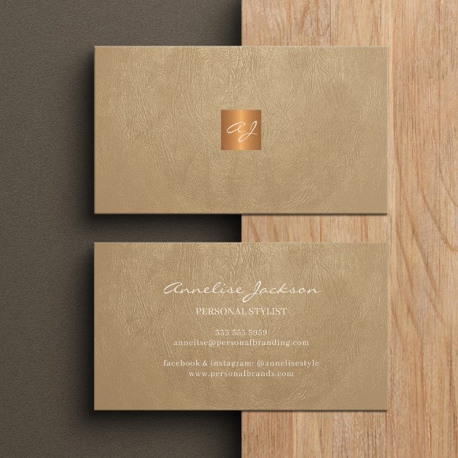Elegant lyxbeige läder koppar guld monogram visitkort (Skapare uppladdad)