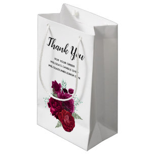 Elegant Magenta Ro Blommigt Bouquet Tack