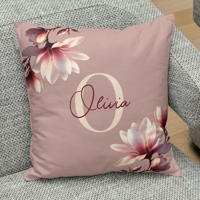 Elegant Magnolia  Monogram Kudde (Skapare uppladdad)