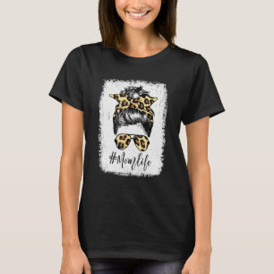 Elegant mamaliv med leopardmönstrade solglasögon C T Shirt