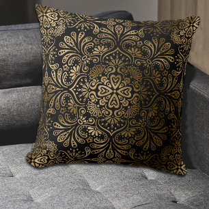Elegant Mandala Mönster på Svarta Dekorativ kudde