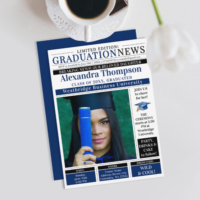 Elegant marinblå examens tidning Breaking News Inbjudningar (Skapare uppladdad)