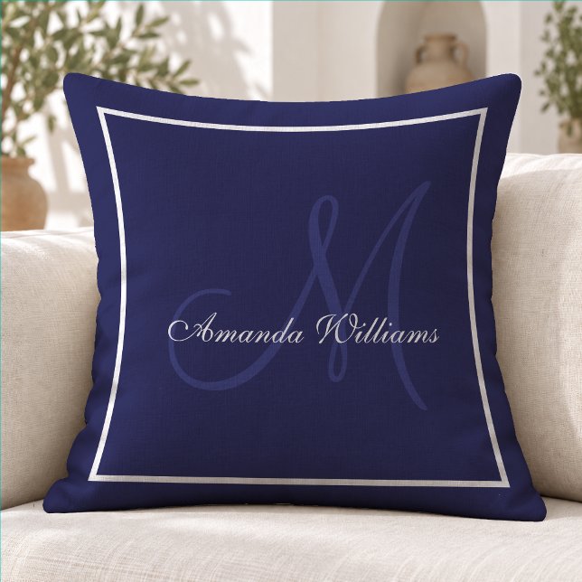 Elegant marinblå klassisk familjemonogram kudde (Skapare uppladdad)