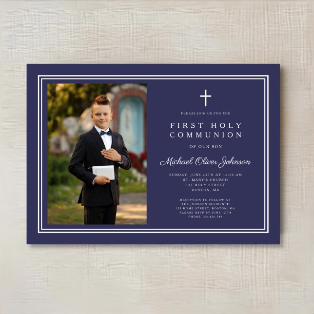 Elegant marinblå kors fotobarn första kommunion inbjudningar (Elegant Navy Blue Cross Photo Boy First Communion Invitation)