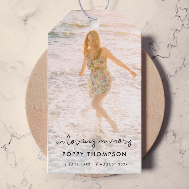 Elegant Memorial Photo Loving Memory Funeral Favor Presentetikett (Skapare uppladdad)