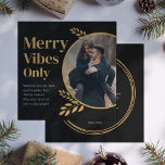 Elegant Merry Vibes Endast för ett gift par Anteckningskort<br><div class="desc">Skaffa redot att gå hela vägen med vår Elegant Merry Vibes Only, för ett gift par anteckningskort! Den här festsäsongen sprider vi glädje, skratt och bra cheer. Låt det tvillingande ljus, sång och helgdagarnas magi omge dig. Må era dagar vara ärliga och era hjärtrytmer när vi firar årets mest underbara...</div>