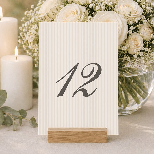 Elegant Minimal Bröllopsbord Nummerkort Inbjudningar (Skapare uppladdad)