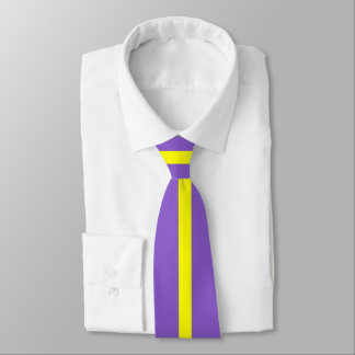 Elegant minimalist gul rand på violett slips