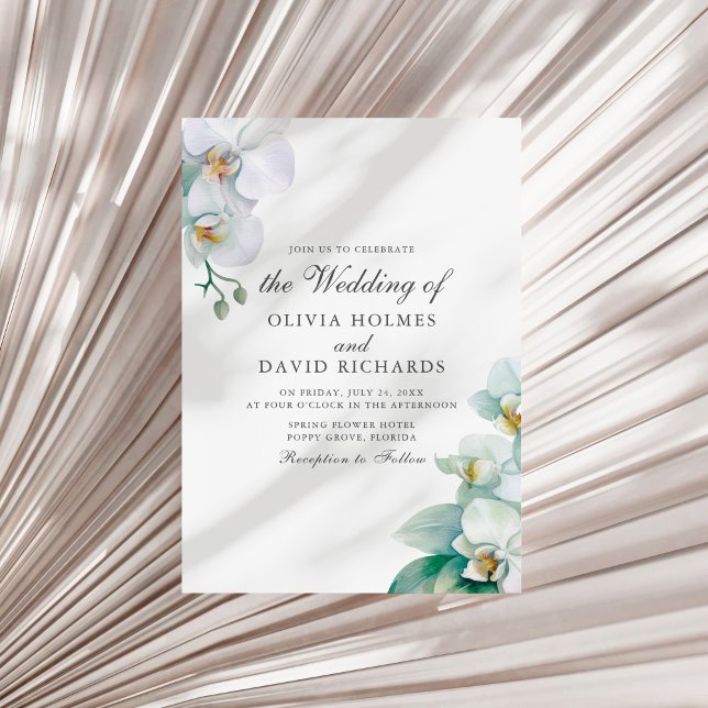 Elegant minimalist vit orkidé bröllop inbjudningar (Elegant Minimalist White Orchid Wedding Invitation on a white dry palm leaf.)