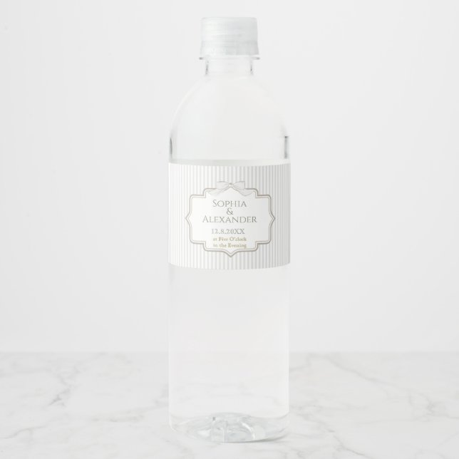 Elegant Minimalistisk Bröllop Vattenflaskor Etikett (Framsida)