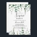 Elegant Minimalistisk eukalyptus Surprise Party Inbjudningar<br><div class="desc">Denna elegant minimalistiska inbjudan till ett överraskande eucalyptus-parti är perfekt för en modern födelsedag,  pension eller något överraskande party. Konstruktionen har vattenfärgad handdragen elegant botaniskt eukalyptus grenar och löv.</div>