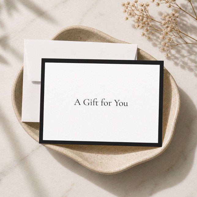 Elegant minimalistisk lyx boutique vit presentkort (Skapare uppladdad)