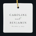 Elegant Minimalistisk svartvit kalligrafi Bröllop Julgransprydnad Keramik<br><div class="desc">Anpassningsbar Elegant Minimalistisk svartvit kalligrafi Bröllop keramisk dekoration</div>