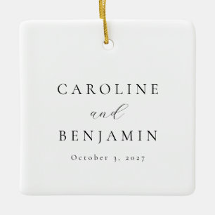 Elegant Minimalistisk svartvit kalligrafi Bröllop Julgransprydnad Keramik