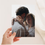 Elegant - minimalistskript, tonat foto Bröllop Inbjudningar<br><div class="desc">Den här elegantens minimalistiska manusskript, utsmyckad fotobröllopsinbjudning är perfekt för din klassiska, enkla, svarta och vita, minimala, moderna boho bröllop. Utformningen har nyktert, delikat och romantiskt handskrivet kalligrafibrev med formell shabby chic-typografi. Det kommer att se bra ut när som helst under bröllop-säsongen: vår, sommar, fall eller vinter! Produkten är redigerbar...</div>