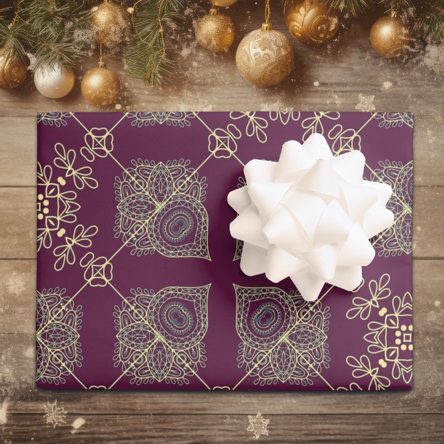 Elegant Modern Abstrakt Plum och Beige jul Presentpapper (Skapare uppladdad)