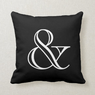 Elegant Modern Black White Ampersand Symbol Kudde