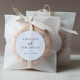 Elegant Modern Calligraphy Black and White Bröllop Runt Klistermärke