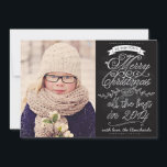 Elegant Modern Chalkboard-julfotkort Julkort<br><div class="desc">Elegant, modernt julfotoport med ditt favoritfoto i familjen. Belysning med vit blomning, snurrning och vintage på en svart bakgrund på ritytan. Finare och snyggt: "Vi önskar er ett god jul och lycka till 2014" med en modern typografi. Skicka det varmaste önskemål till familj och vänner med det här vackra kortet....</div>