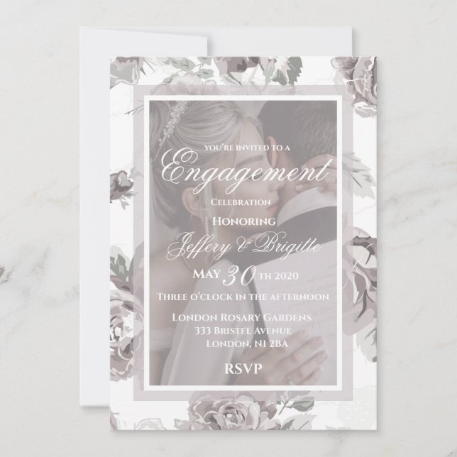 Elegant modern dammig rosa rosblommig förlovning  meddelande (Framsida)