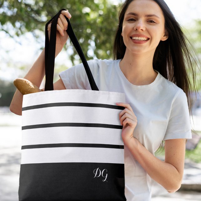 Elegant Modern fetstilad randig monogram initialer Tygkasse (Elegant Modern Bold Stripes  Monogrammed Initials Black & White Canvas Shopping  Stylish Tote Bag
)