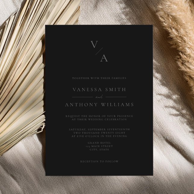 Elegant Modern Monogram Matte Black Bröllop Inbjudningar (Skapare uppladdad)