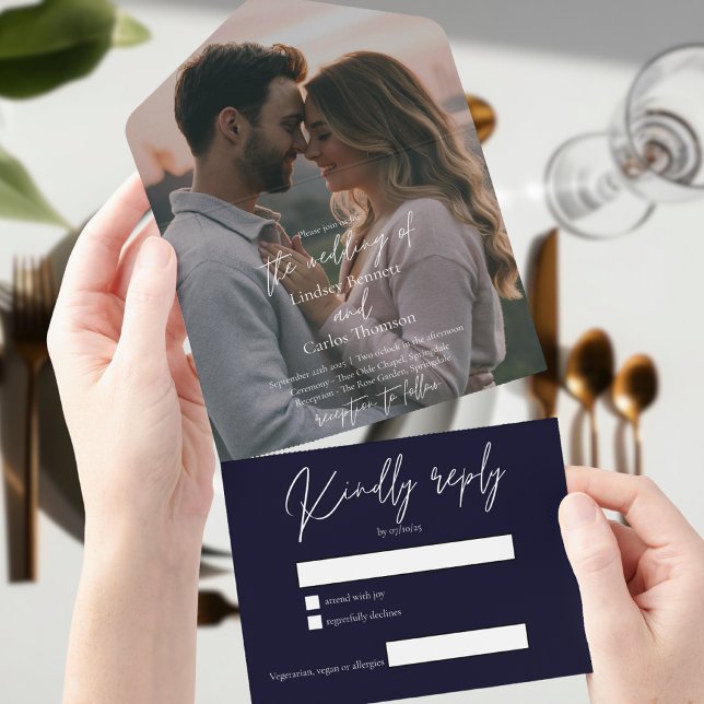 Elegant modern mörk marinbröllopsfoto med RSVP (Skapare uppladdad)