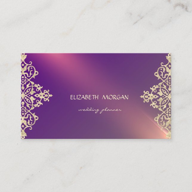 Elegant modern professionell violett guldspets visitkort (Framsida)