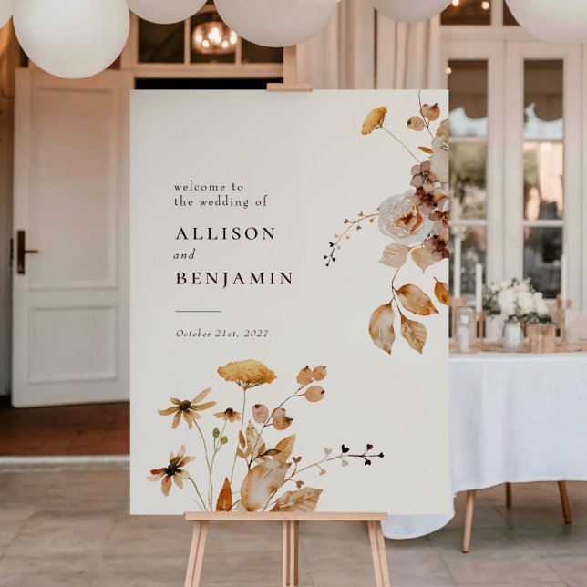 Elegant modern skogsbröllop skylt med höstblommor (Skapare uppladdad)