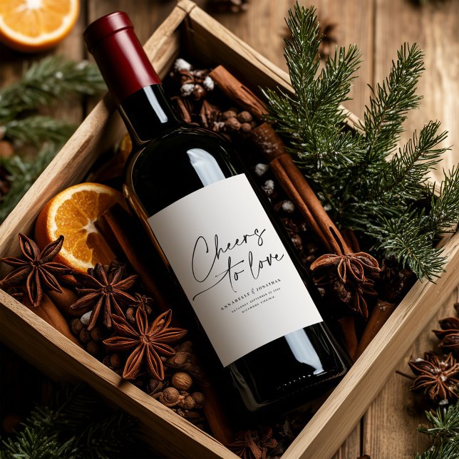 Elegant Modern skript "Cheers to Kärlek" Bröllop W Vinflaska Etikett (Skapare uppladdad)