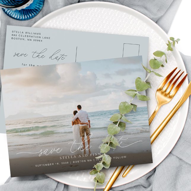 Elegant Modern Skript Foto Spara Datum Bröllop Meddelande Vykort (Elegant Modern Script Photo Save The Date Wedding Announcement Postcard)