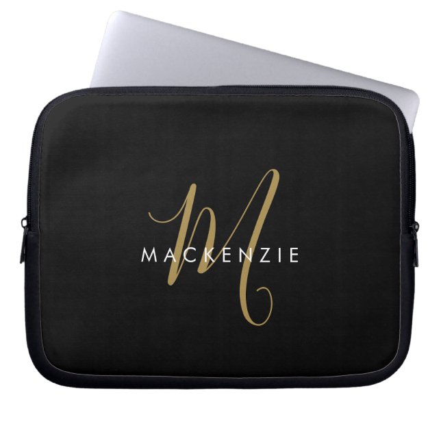 Elegant modern svart guld skriptmonogram laptop fodral (Framsidan)