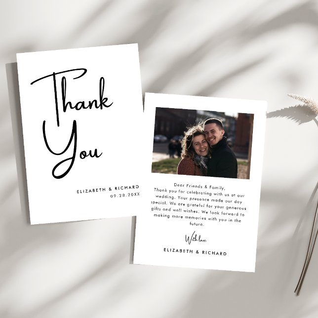 Elegant & Modern Svart och Vitt Bröllop Tack Kort (Elegant modern black and white thank you card shares your gratitude with timeless style)