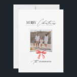 Elegant modern traditionell röd båge multifoto julkort<br><div class="desc">Elegant modernt bildkort för röd båge med flera skript och serif typography God jul Helgdag.</div>