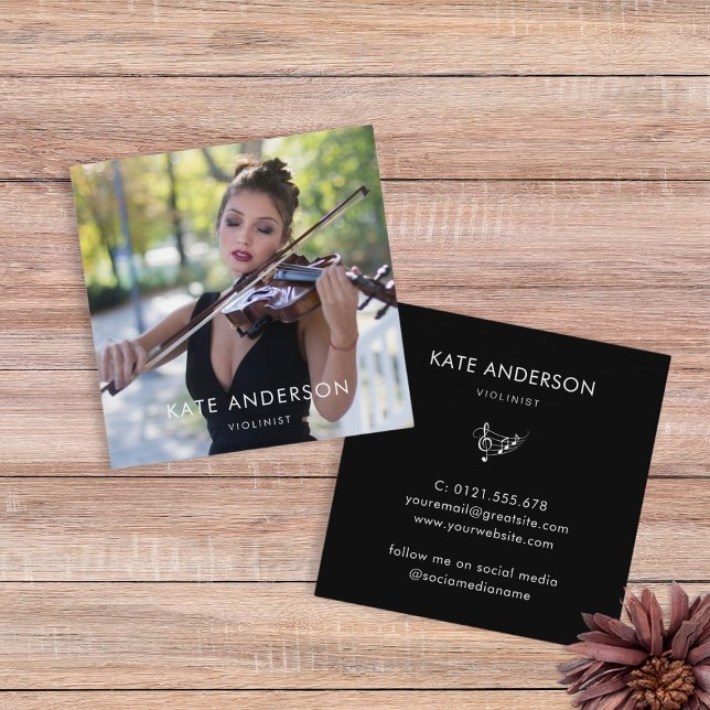Elegant Modern Violinist Musician Photo Fyrkantigt Visitkort (Skapare uppladdad)