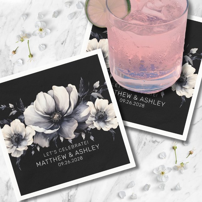 Elegant Modern Vit Blommig Bröllop Pappersservett (Chic Trendy Modern Boho Floral White Black Wedding Napkins)
