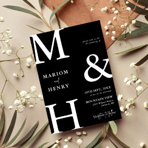 Elegant Modernt Monogram Initial Svart Vitt Bröllo Inbjudningar