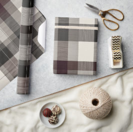 Elegant Monochrome Plaid Holiday Presentpapper