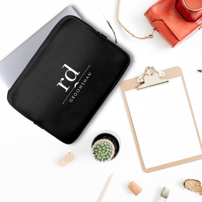 Elegant Monogram Black and White Marskalkars Gift Laptop Fodral (Skapare uppladdad)